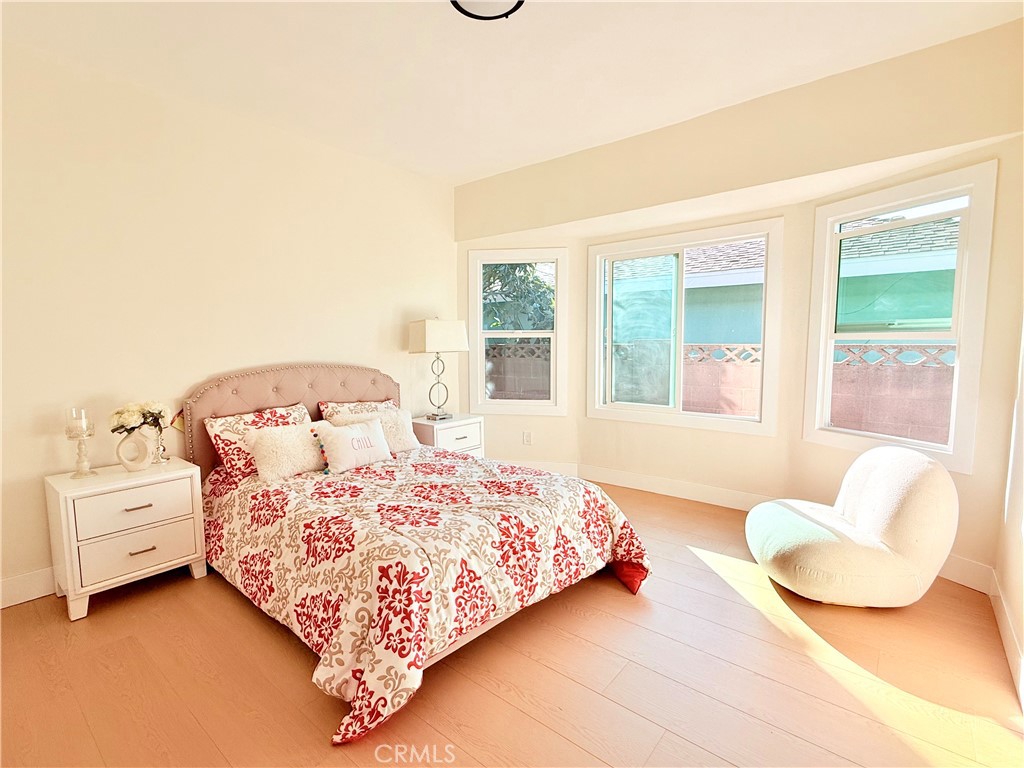 423 East Adams Street Santa Ana, CA 92707 - Photo 15 of 27 Bedroom 1