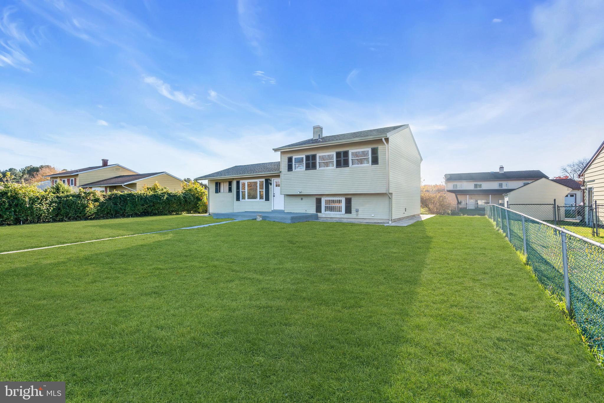86 Scrapetown Road Pemberton, NJ 08068 - Photo 5 of 43 a house view with a garden space
