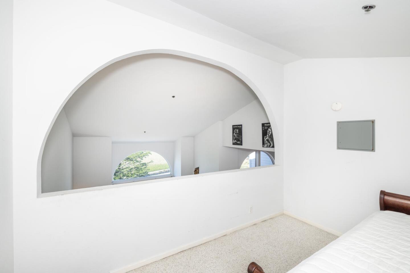 211 Roberts Road Pacifica, CA 94044 - Photo 27 of 42 a view of a living room