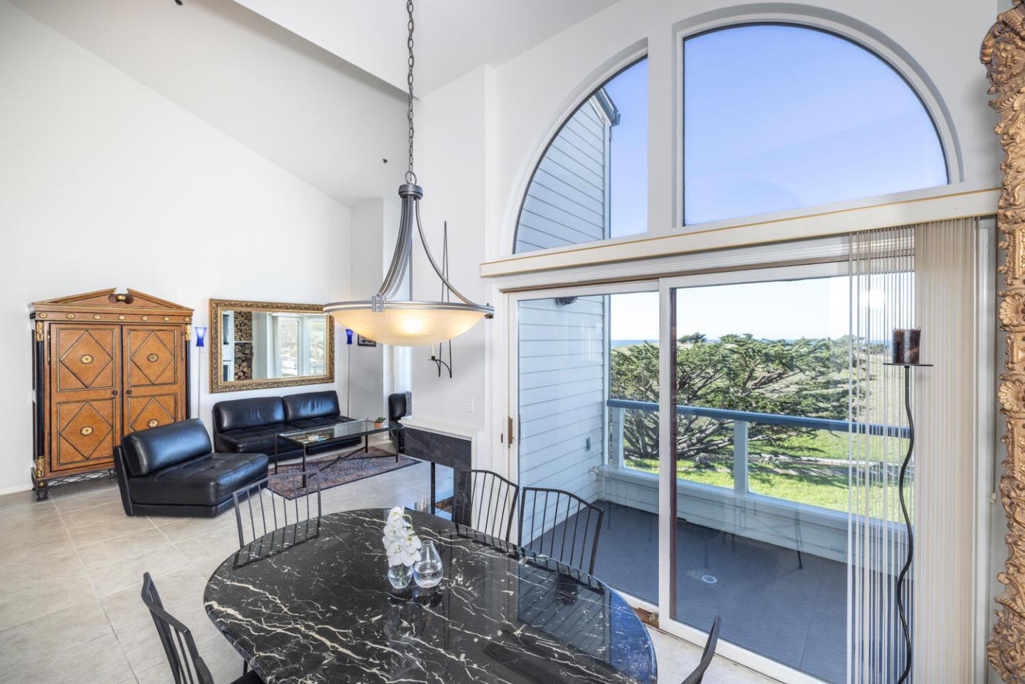 211 Roberts Road Pacifica, CA 94044 - Photo 30 of 42 a living room with furniture and a window