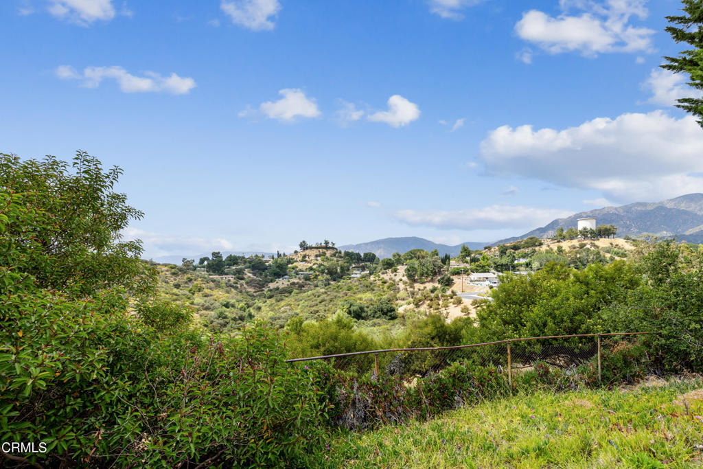 7015 Charrick Place Tujunga, CA 91042 - Photo 37 of 41 7015 Charrick-37