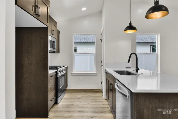 $329,999 | 323 North 12th Street, Parma, ID 83660