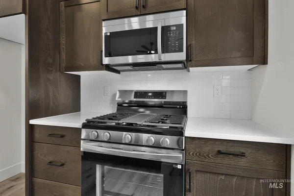 $329,999 | 323 North 12th Street, Parma, ID 83660