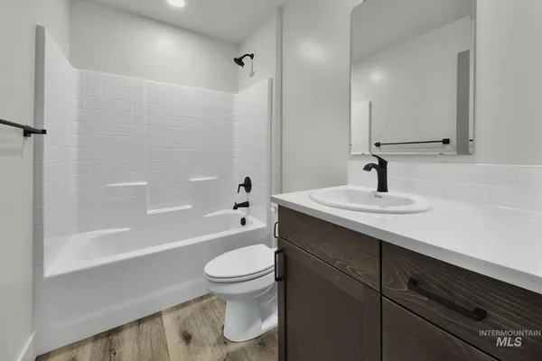 $329,999 | 323 North 12th Street, Parma, ID 83660