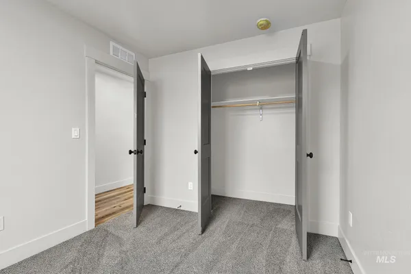 $329,999 | 323 North 12th Street, Parma, ID 83660