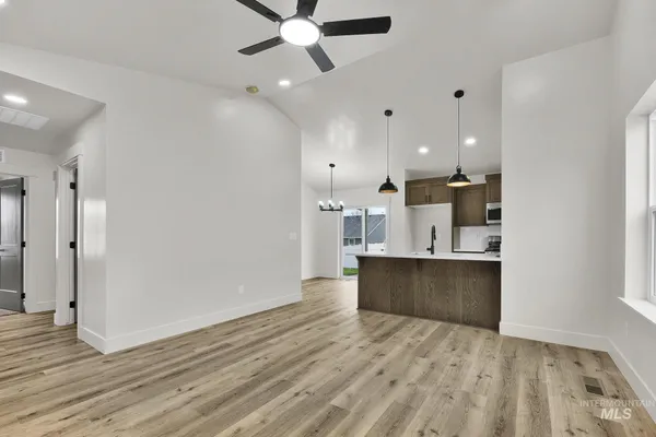 $329,999 | 323 North 12th Street, Parma, ID 83660