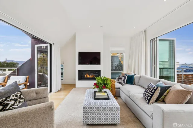 $9,995,000 | 2550 Baker Street, San Francisco, CA 94123