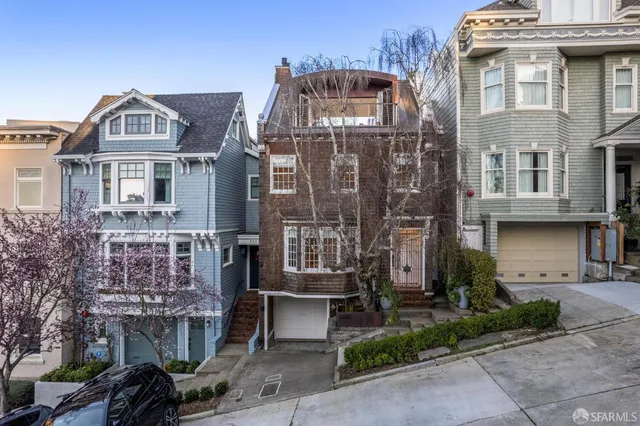$9,995,000 | 2550 Baker Street, San Francisco, CA 94123