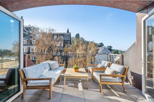 $8,995,000 | 2550 Baker Street, San Francisco, CA 94123