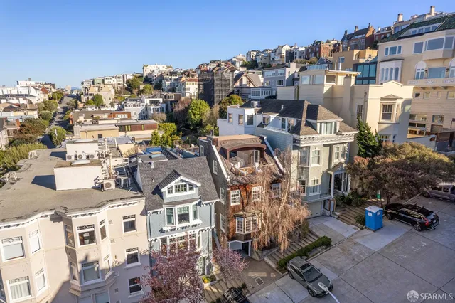 $8,995,000 | 2550 Baker Street, San Francisco, CA 94123