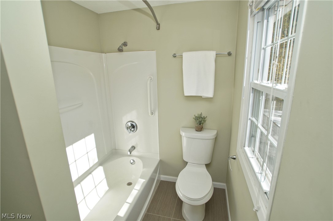 4644 West Farnhurst Road Cleveland, OH 44121 - Photo 23 of 31