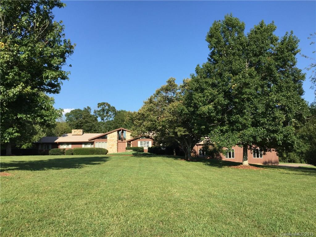 1422 White Eagle Ranch Road Hickory, NC 28602 - Photo 1 of 21 Gallery Image 1
