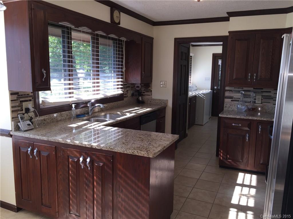 1422 White Eagle Ranch Road Hickory, NC 28602 - Photo 2 of 21 Gallery Image 2
