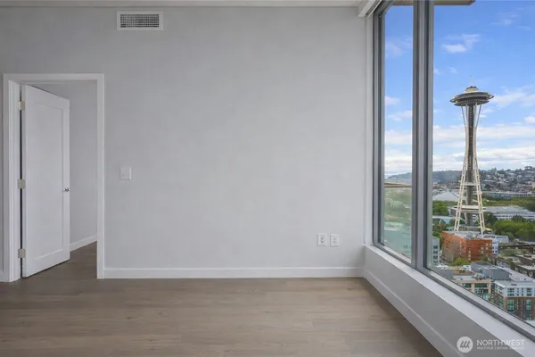 $2,975 | 2510 6th Avenue, Unit 1409, Seattle, WA 98121