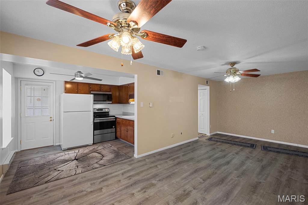 1725 Herault Place, Unit G St. Louis, MO 63125 - Photo 12 of 29