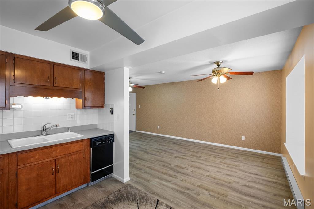 1725 Herault Place, Unit G St. Louis, MO 63125 - Photo 14 of 29