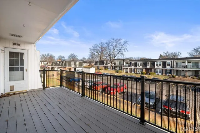 $105,000 | 1725 Herault Place, Unit G, St. Louis, MO 63125