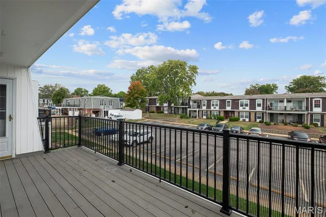 $105,000 | 1725 Herault Place, Unit G, St. Louis, MO 63125