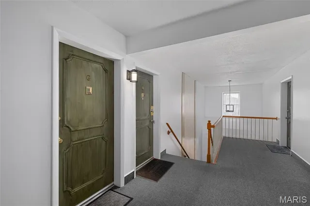 $105,000 | 1725 Herault Place, Unit G, St. Louis, MO 63125