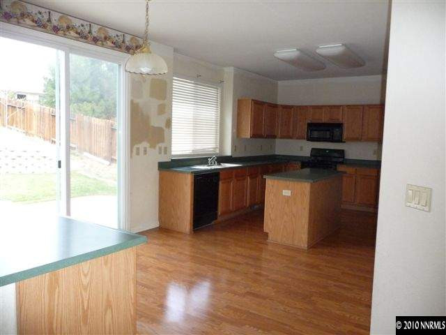 3365 Glacier Court Reno, NV 89503 - Photo 4 of 10 Photo 4