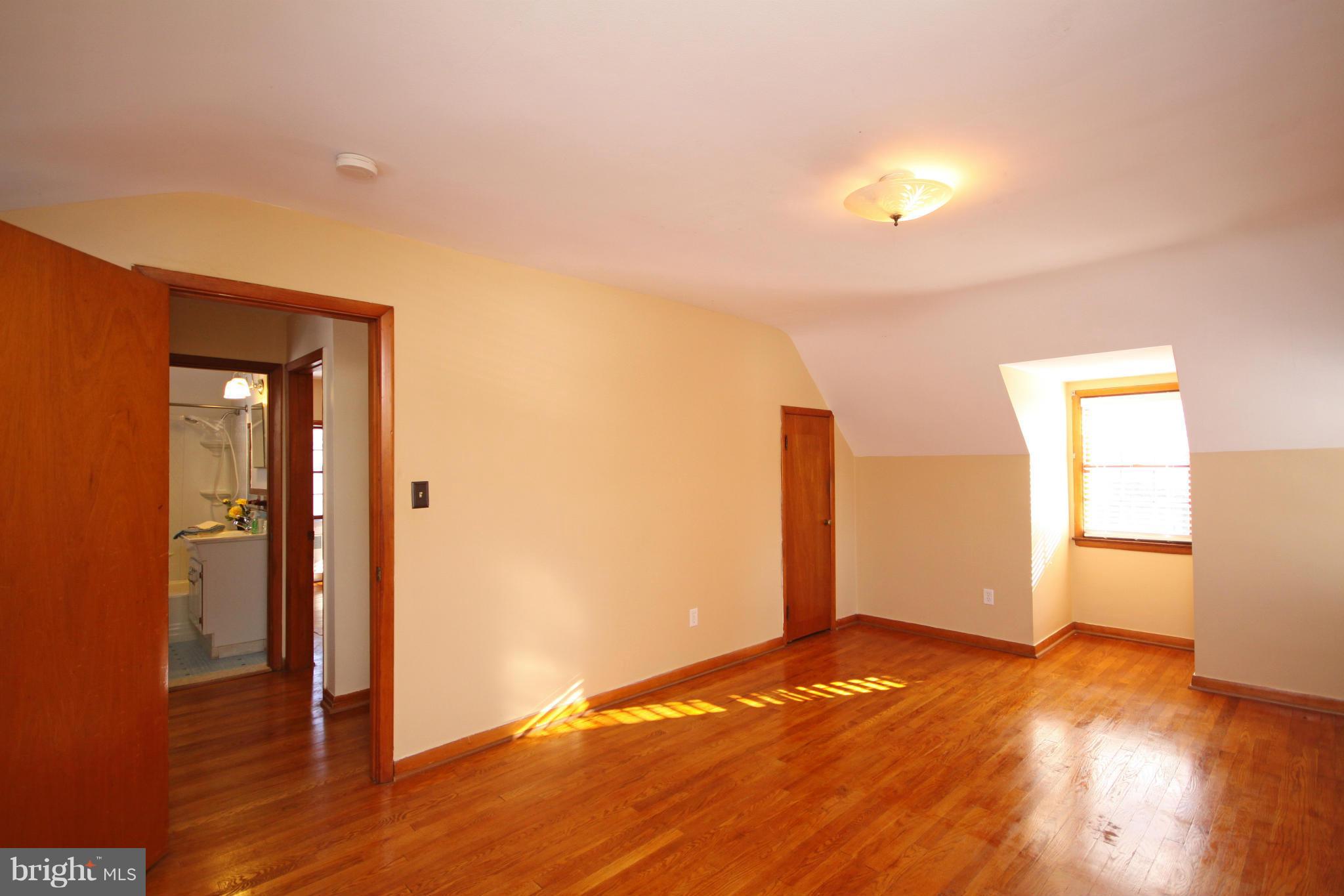 8444 Alvin Road Pasadena, MD 21122 - Photo 17 of 29 Interior (General)