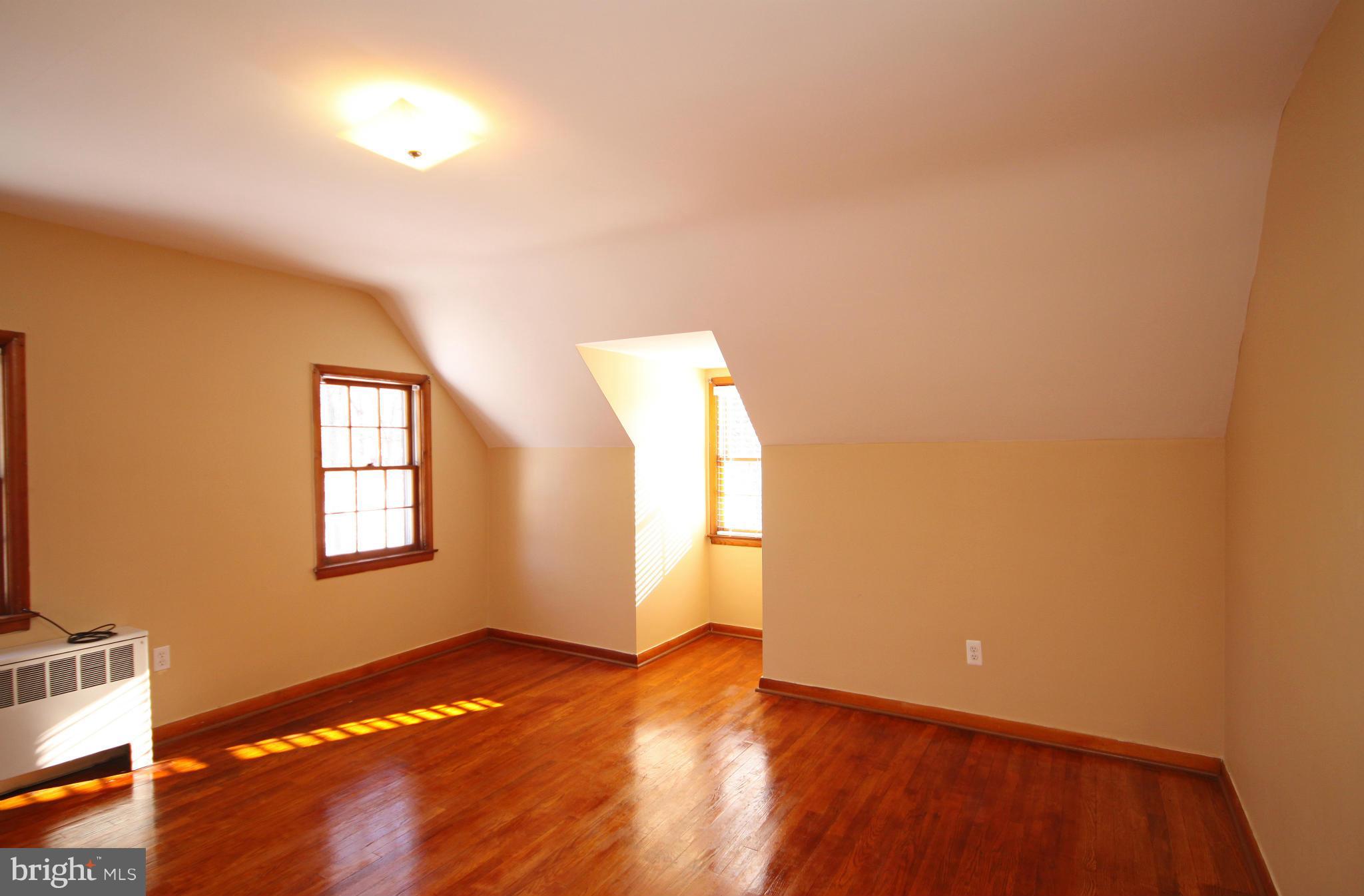 8444 Alvin Road Pasadena, MD 21122 - Photo 18 of 29 Interior (General)
