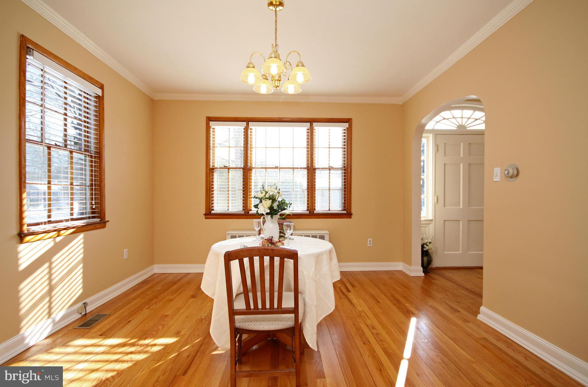 8444 Alvin Road Pasadena, MD 21122 - Photo 10 of 29 Dining Room