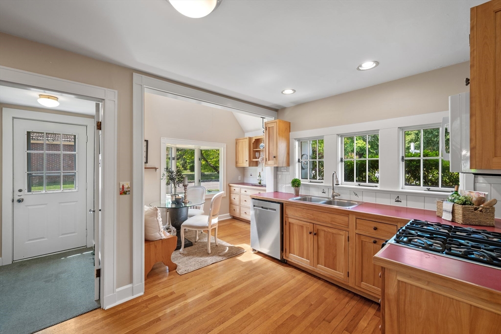 10 Charlotte Road Marblehead, MA 01945 - Photo 18 of 30