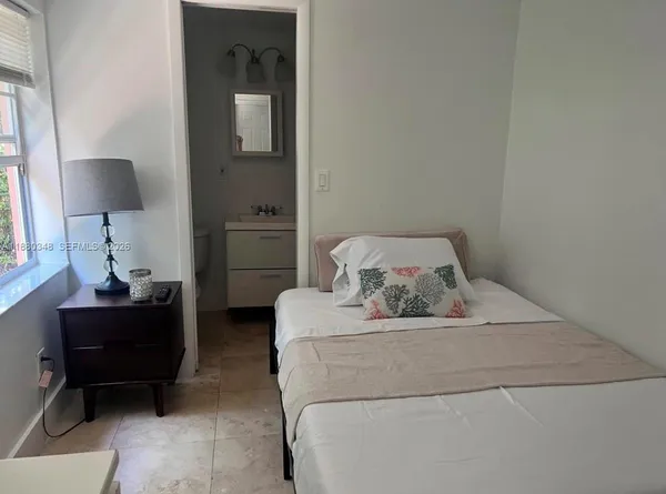 $1,200 | 1949 Northeast 173rd Street, North Miami Beach, FL 33162