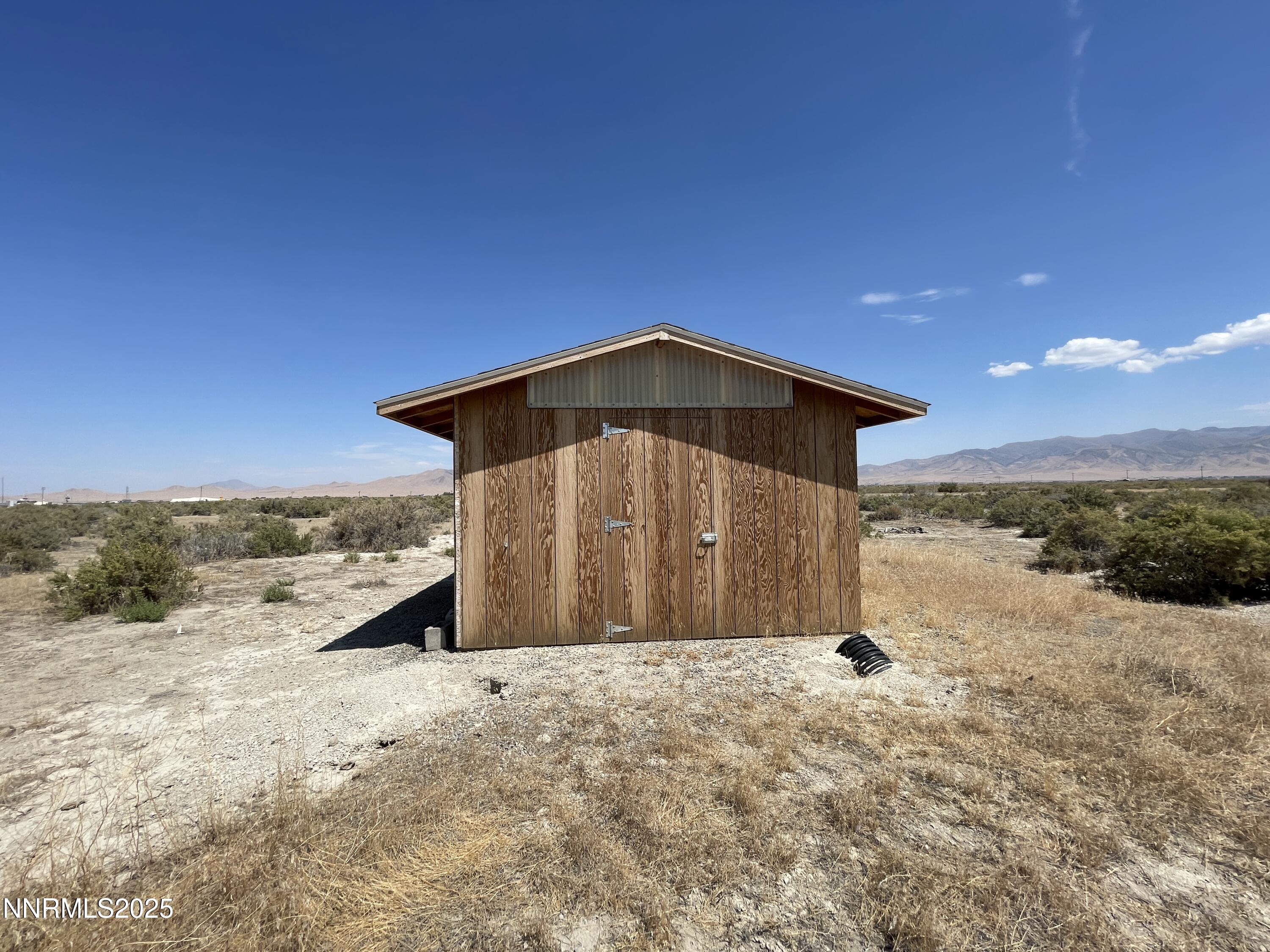 8150 Herschell Road Winnemucca, NV 89445 - Photo 6 of 10 IMG_6932