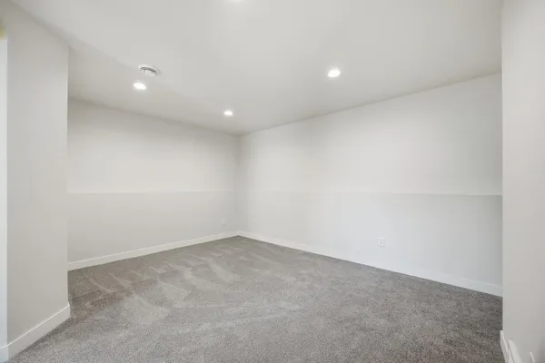 $379,900 | 6264 86th Avenue South, Horace, ND 58047