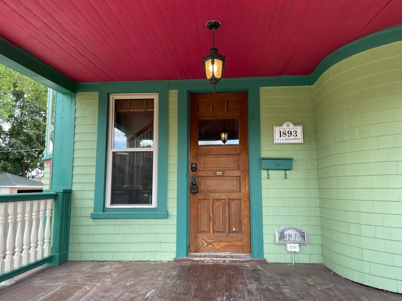 331 Griswold Street Elgin, IL 60123 - Photo 31 of 36 a front view of a house