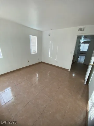 $1,250 | 4404 West W Lake, Unit 102, Las Vegas, NV 89108