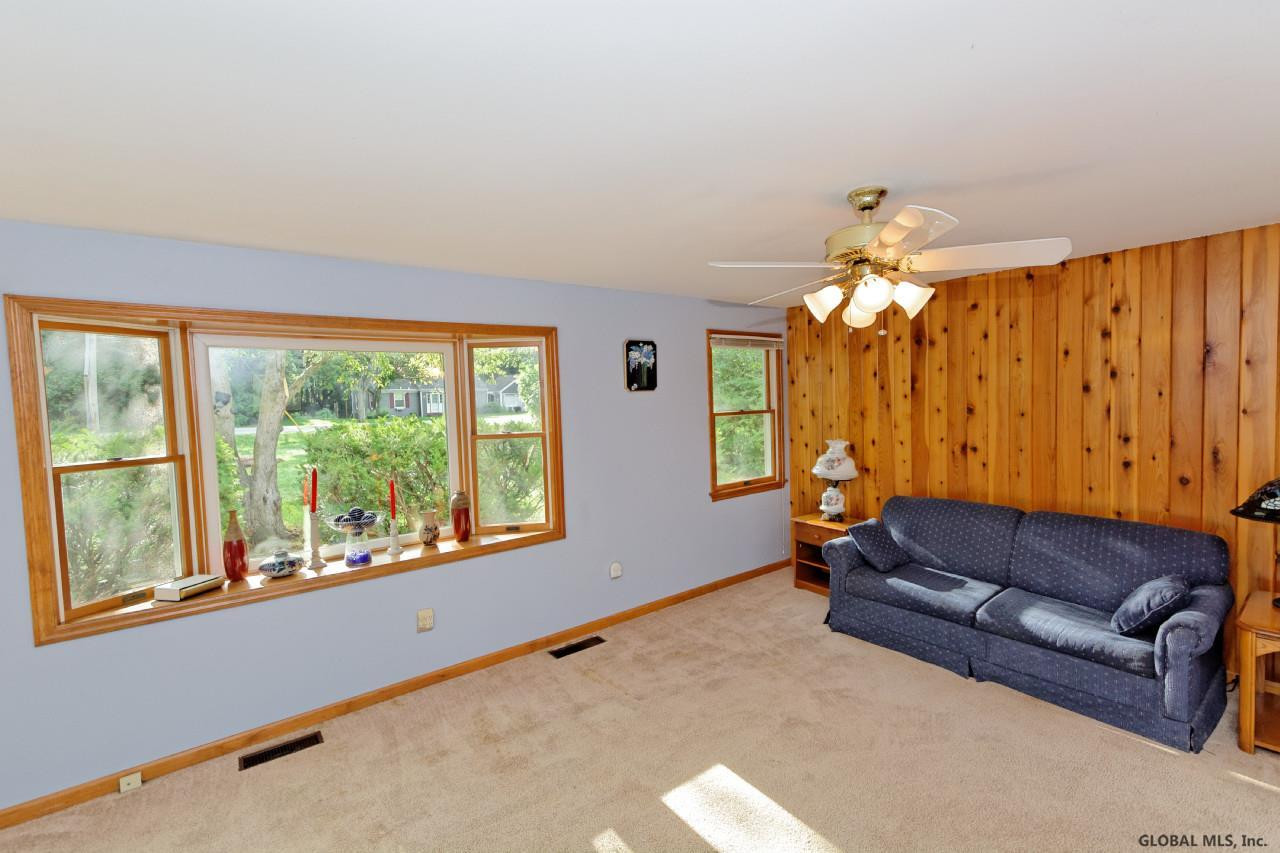 44 Blue Barns Road Rexford, NY 12148 - Photo 11 of 25 Photo 11