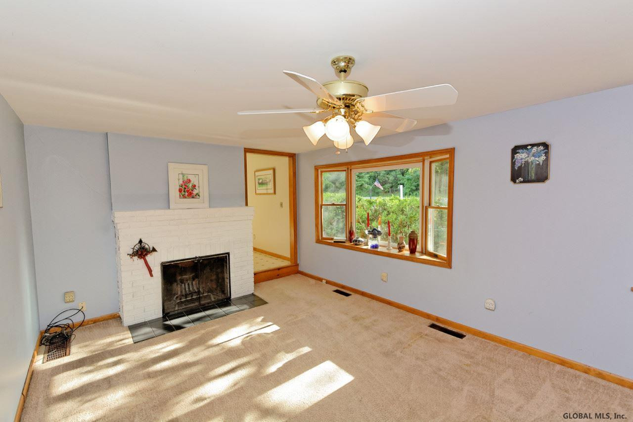 44 Blue Barns Road Rexford, NY 12148 - Photo 12 of 25 Photo 12