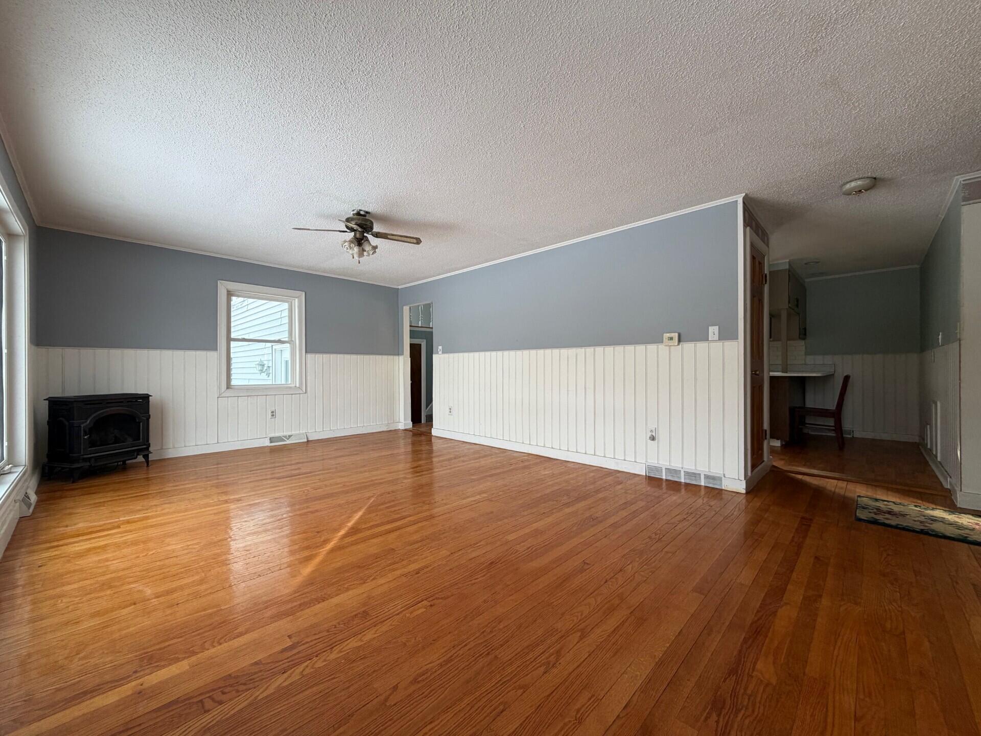 4 Wheeler Road Gray, ME 04039 - Photo 7 of 32 Dining room