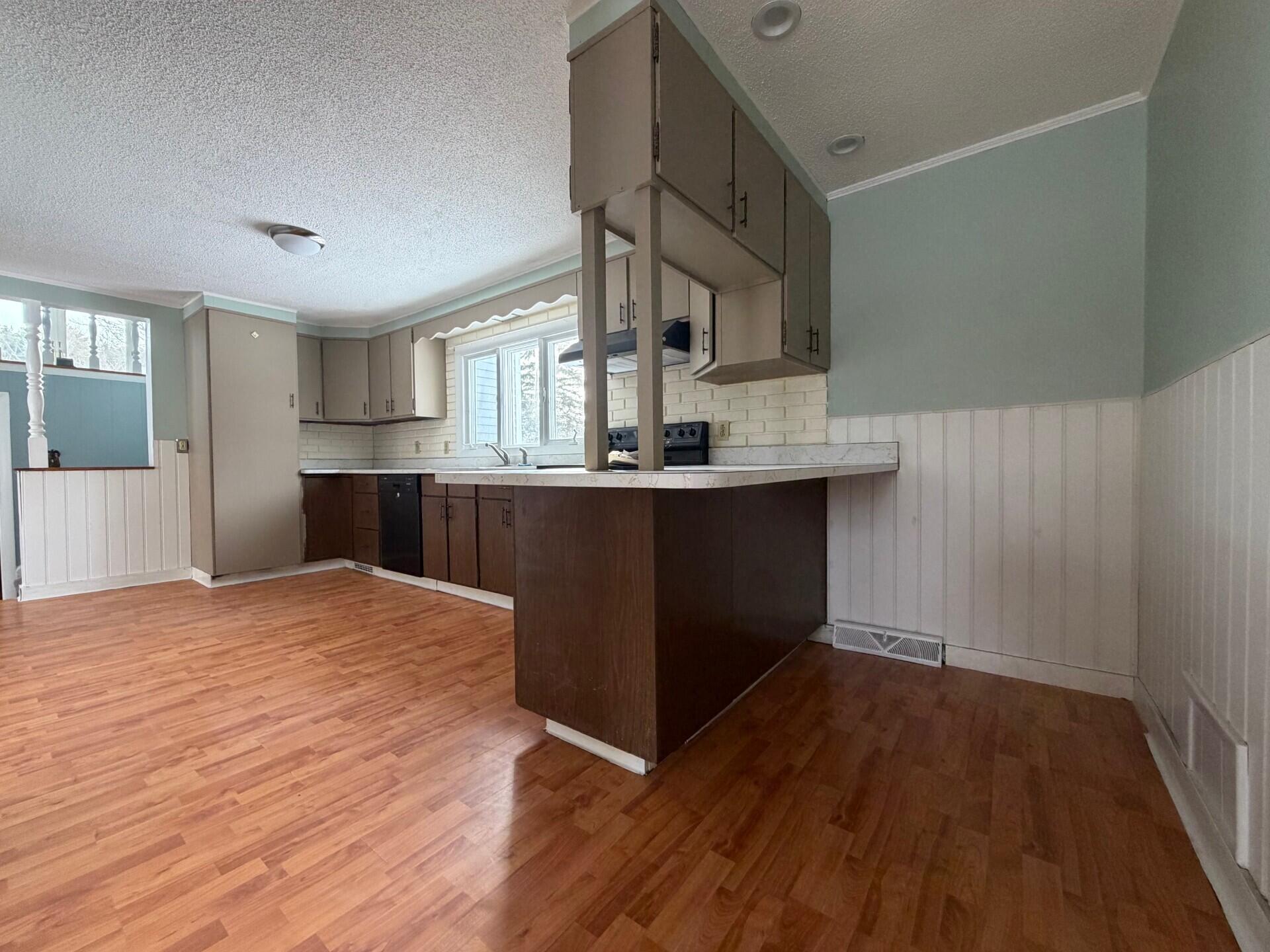 4 Wheeler Road Gray, ME 04039 - Photo 10 of 32 Kitchen