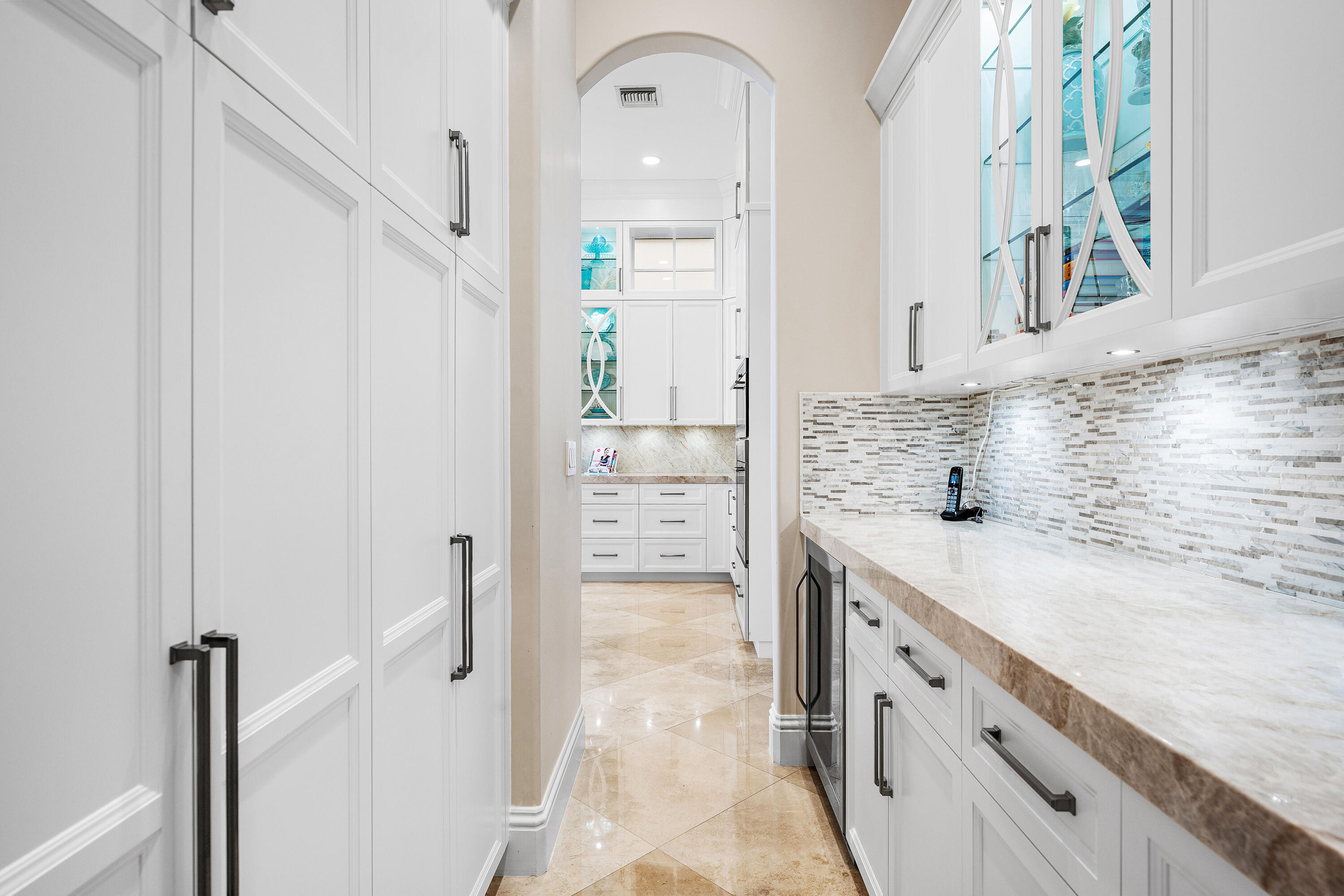 252 South Maya Palm Drive Boca Raton, FL 33432 - Photo 15 of 77 252_South_Maya_Palm_Drive_14