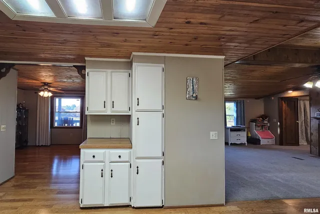 $226,000 | 14228 Lake Of Egypt Road, Marion, IL 62959