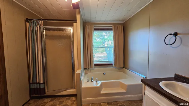 $226,000 | 14228 Lake Of Egypt Road, Marion, IL 62959