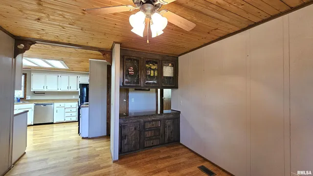 $226,000 | 14228 Lake Of Egypt Road, Marion, IL 62959