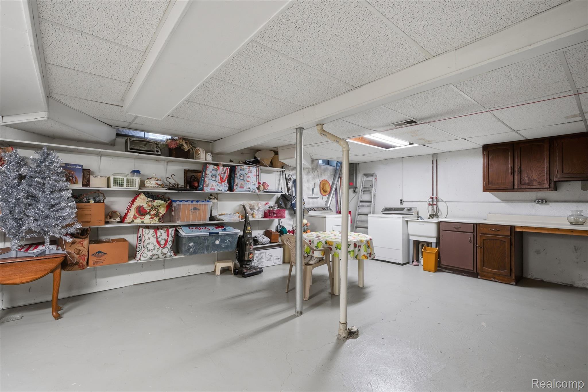 18160 Raleigh Square Drive Southgate, MI 48195 - Photo 24 of 31 23_18160 raleigh square dr-23.jpg