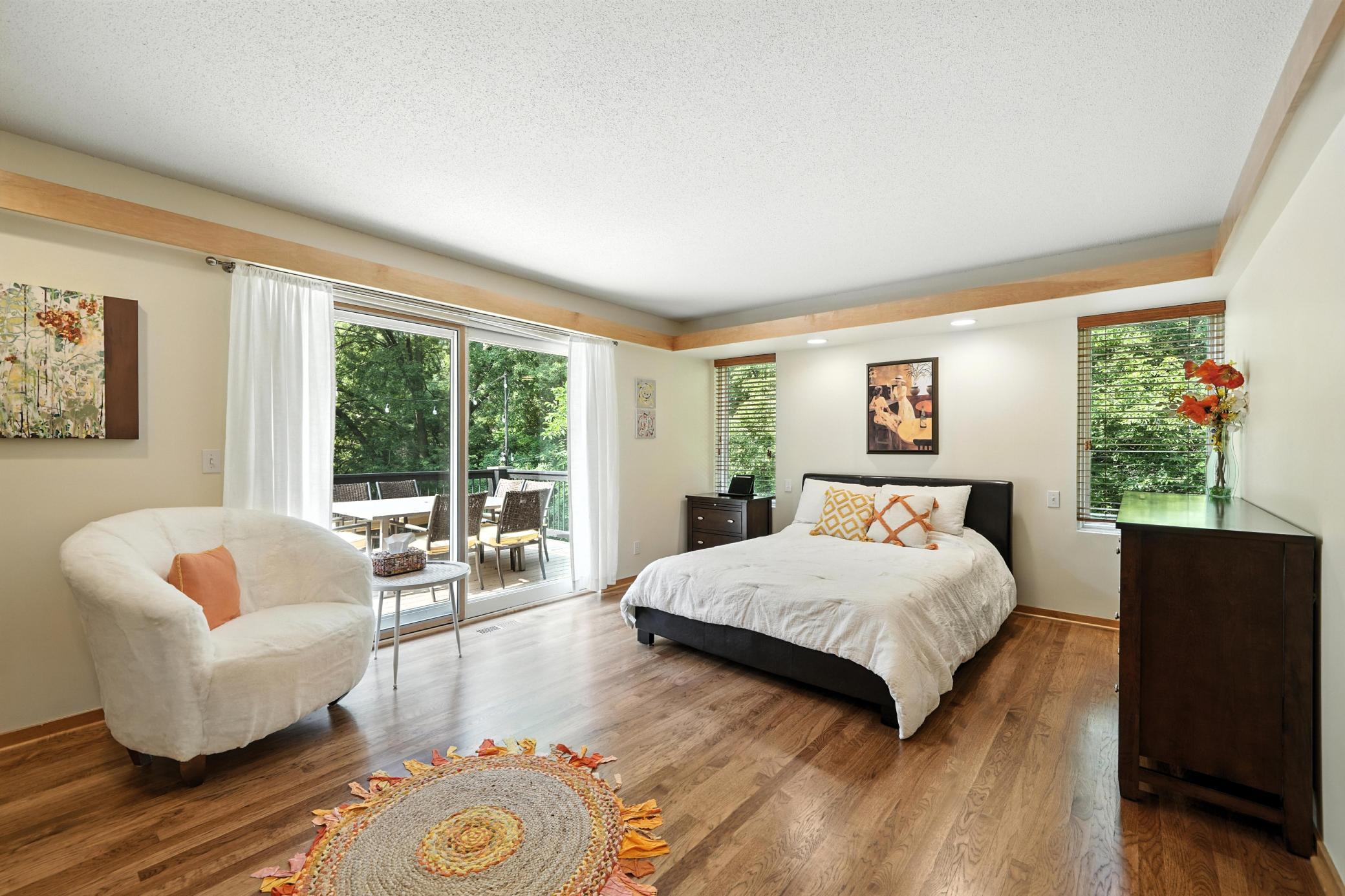 16515 Hilltop Terrace Minnetonka, MN 55345 - Photo 17 of 56