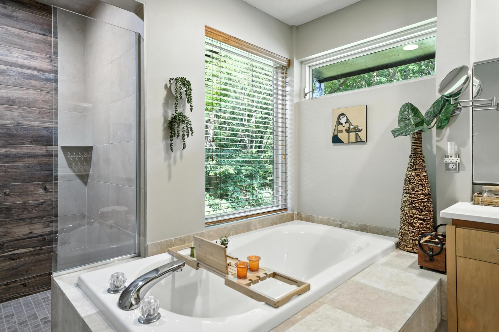 16515 Hilltop Terrace Minnetonka, MN 55345 - Photo 19 of 56