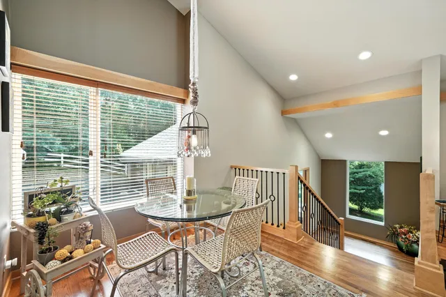 $1,180,000 | 16515 Hilltop Terrace, Minnetonka, MN 55345