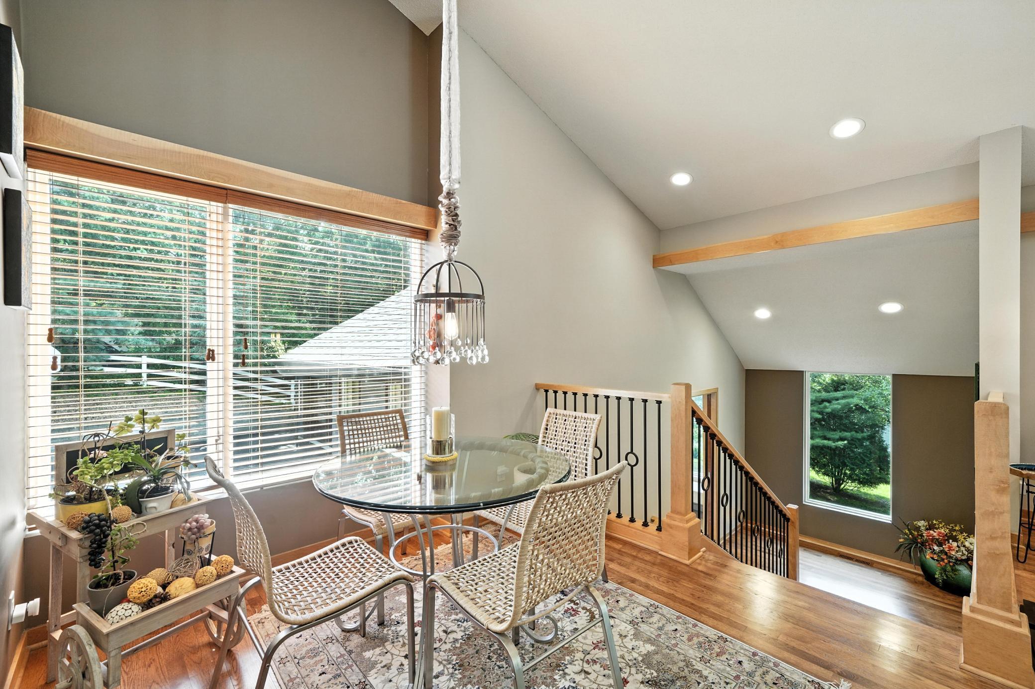 16515 Hilltop Terrace Minnetonka, MN 55345 - Photo 22 of 56