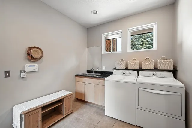 $1,180,000 | 16515 Hilltop Terrace, Minnetonka, MN 55345