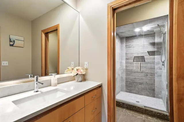 $1,180,000 | 16515 Hilltop Terrace, Minnetonka, MN 55345