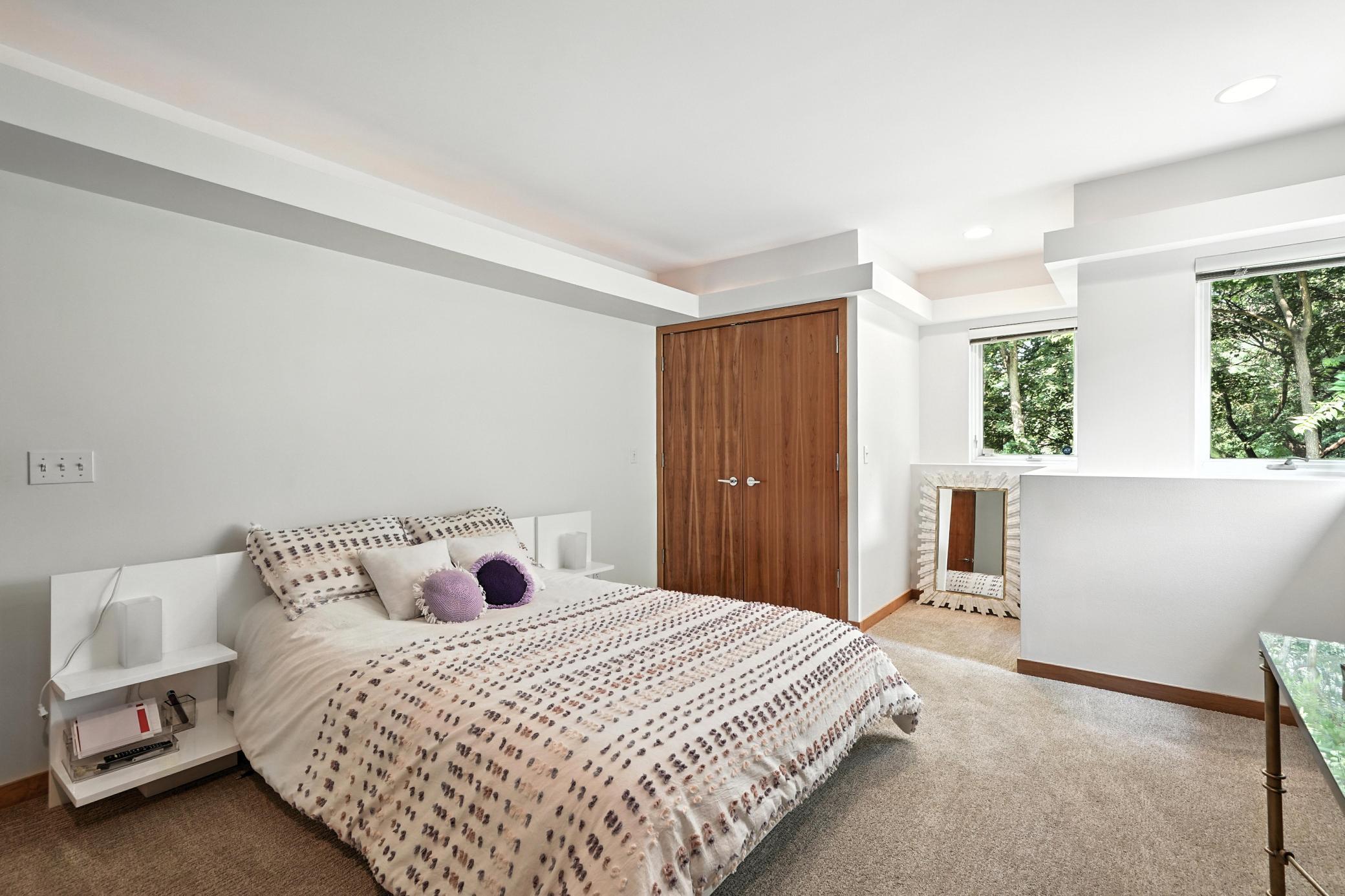 16515 Hilltop Terrace Minnetonka, MN 55345 - Photo 33 of 56