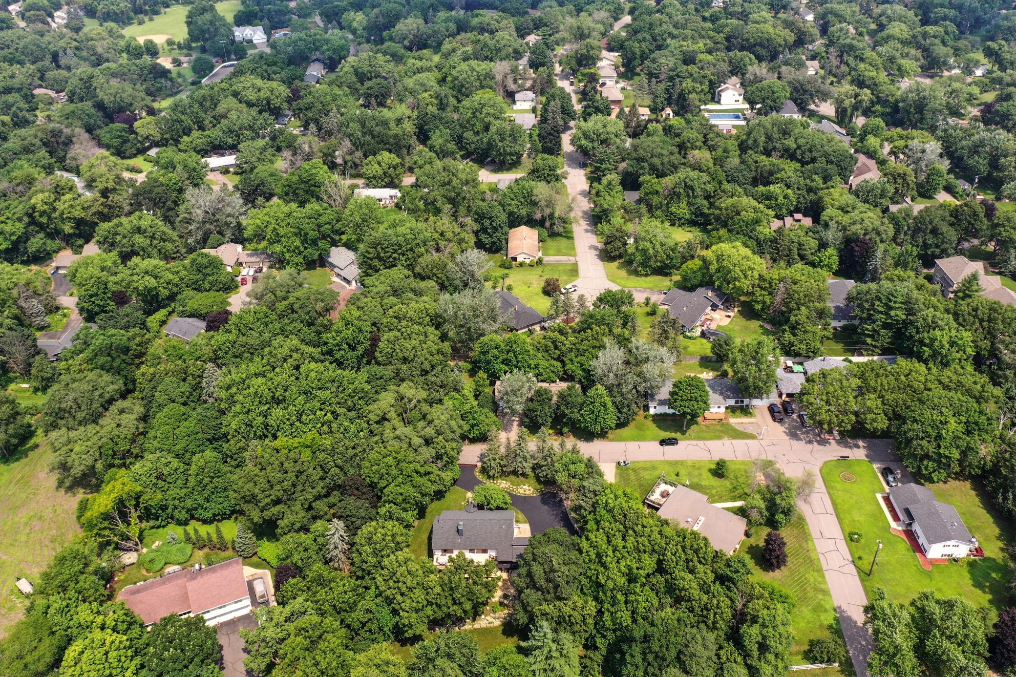 16515 Hilltop Terrace Minnetonka, MN 55345 - Photo 52 of 56